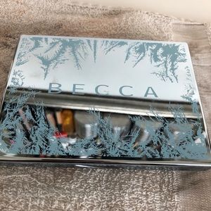 Becca Apres Ski Glow Palette